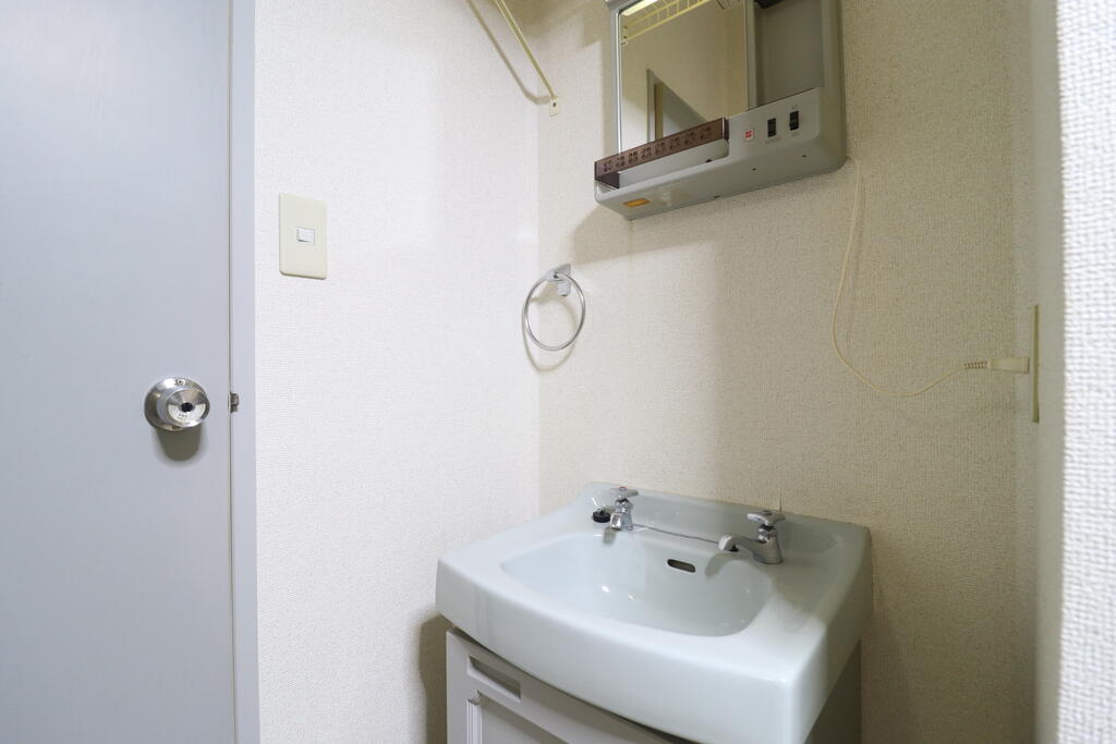 洗面設備　洗面設備