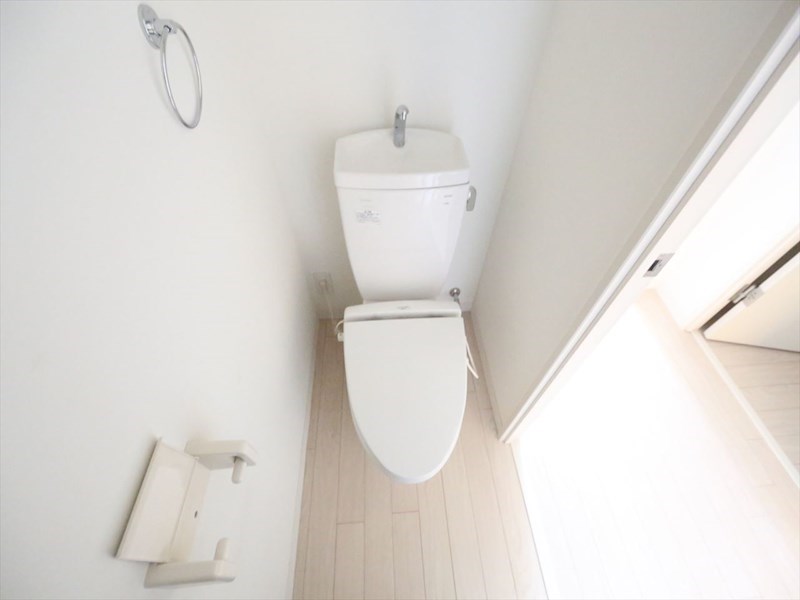 トイレ　洋式トイレ（温水洗浄便座設置可）