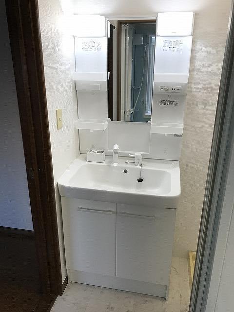 洗面設備　洗面化粧台