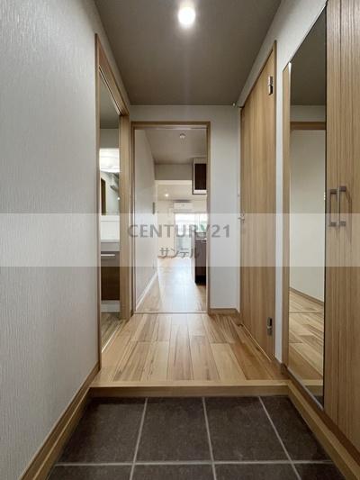 玄関　モデルルーム