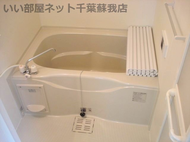 バス・シャワールーム　ゆったり過ごせるお風呂です