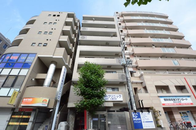 建物外観　オートロック付きで安心です！