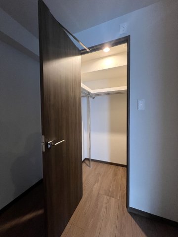 収納　※反転タイプの写真です