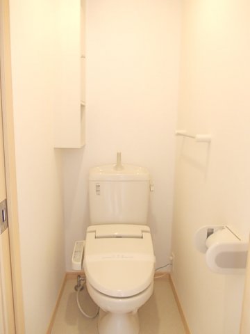 トイレ　コンパクトで使いやすいトイレです