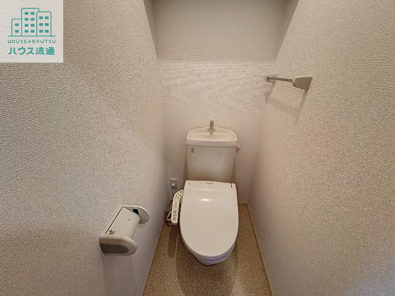 トイレ　※別号室の写真です