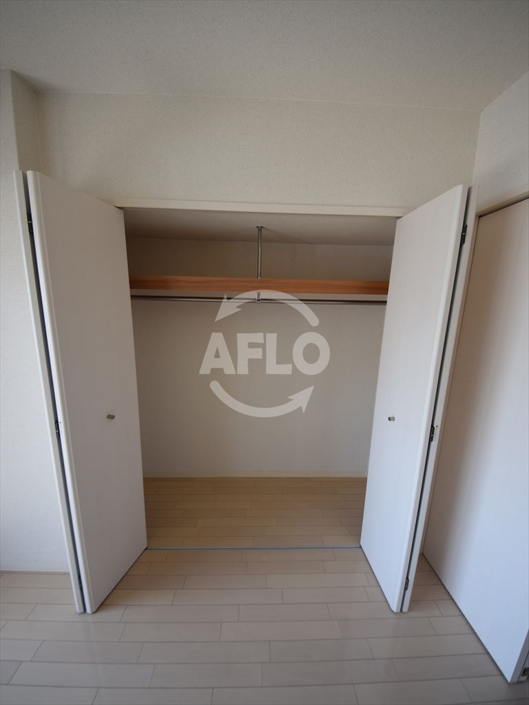 収納　KDXレジデンス難波南　大型クローゼット