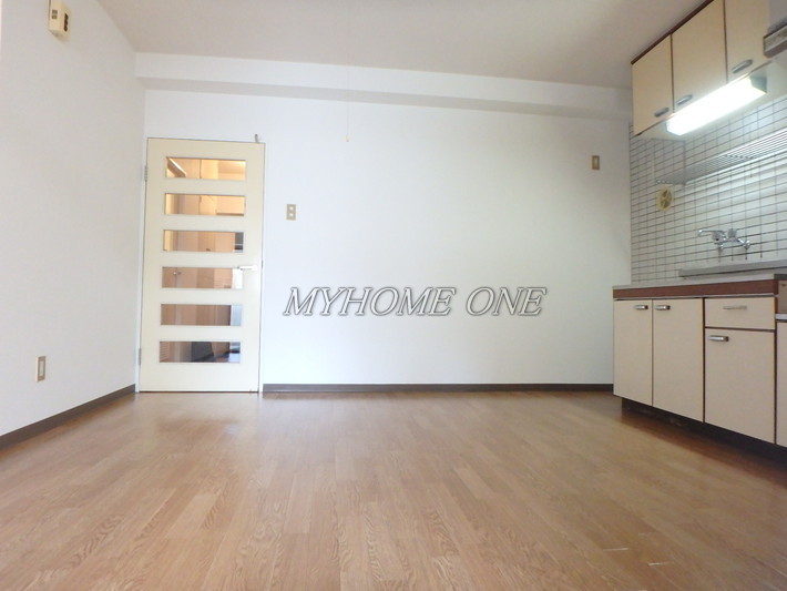 居室・リビング　居間