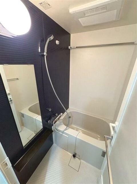 バス・シャワールーム　浴室乾燥機付き