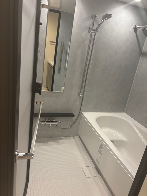 バス・シャワールーム