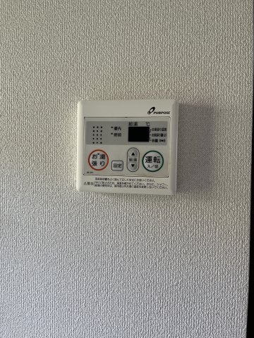 その他設備　給湯器です
