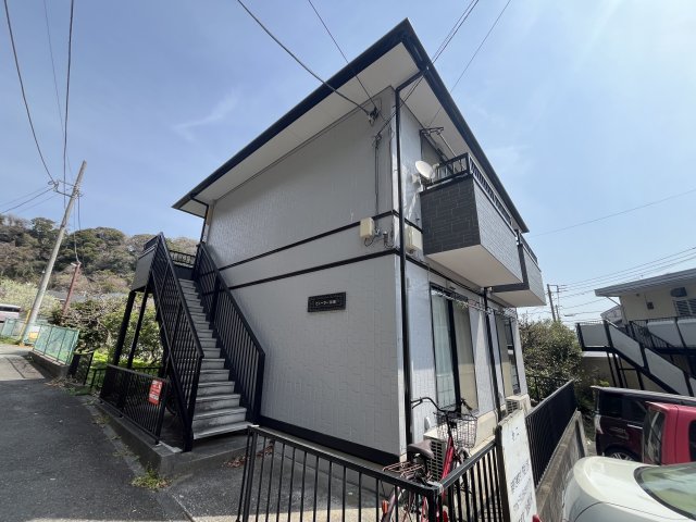 建物外観　全ての部屋が角部屋のアパートです