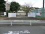 小学校　横浜市立釜利谷東小学校（小学校）まで661m