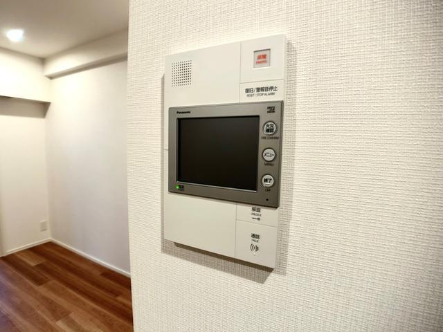 その他設備　モニタ付きインターホンです