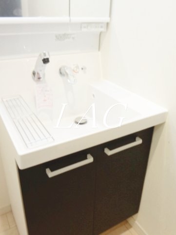 洗面設備　独立洗面台です。