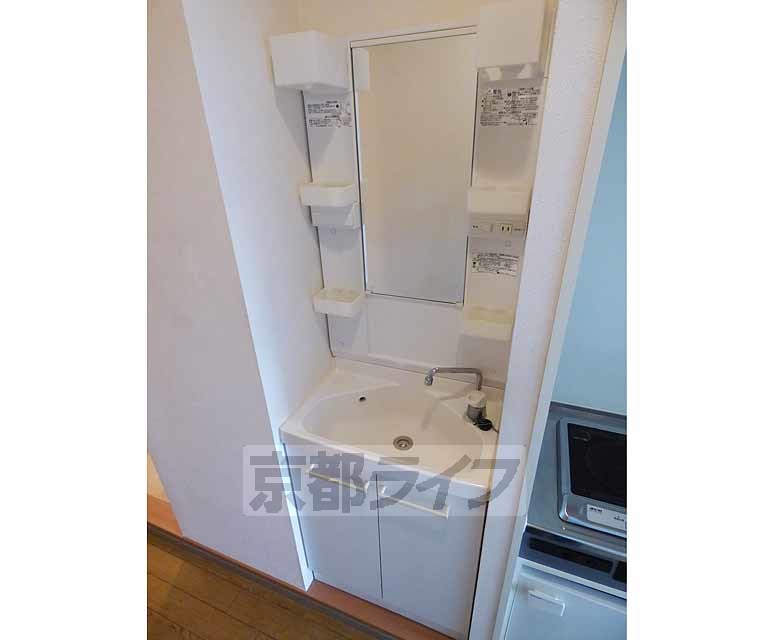 洗面設備　独立洗面台です。