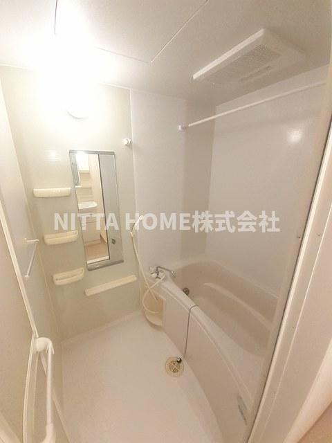 バス・シャワールーム　浴室乾燥機・追い焚き機能付き★