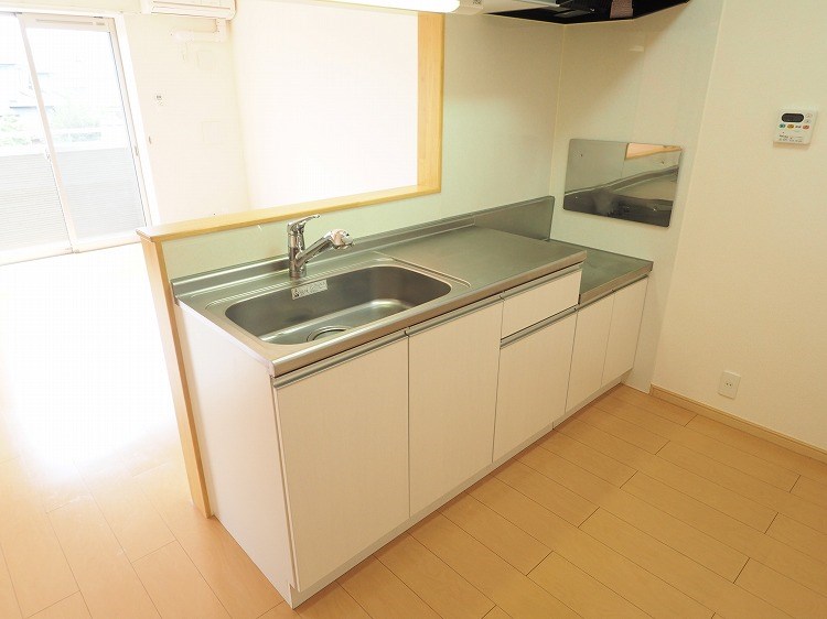 キッチン　人気のカウンターキッチンです。