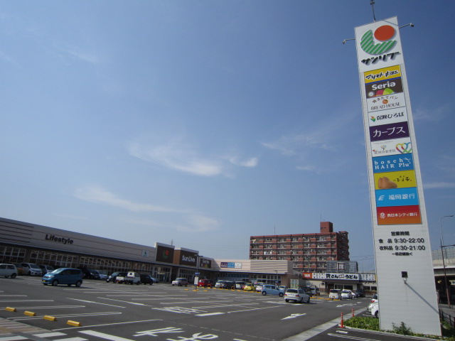 スーパー　サンリブ西小倉（スーパー）まで654m