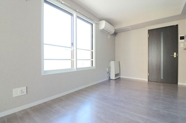 居室・リビング　リビングです☆