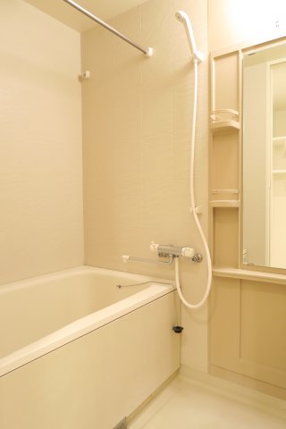 バス・シャワールーム　☆ゆっくりくつろげるお風呂☆