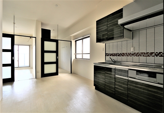 居室・リビング　角部屋で日当たり風通し共に良好です