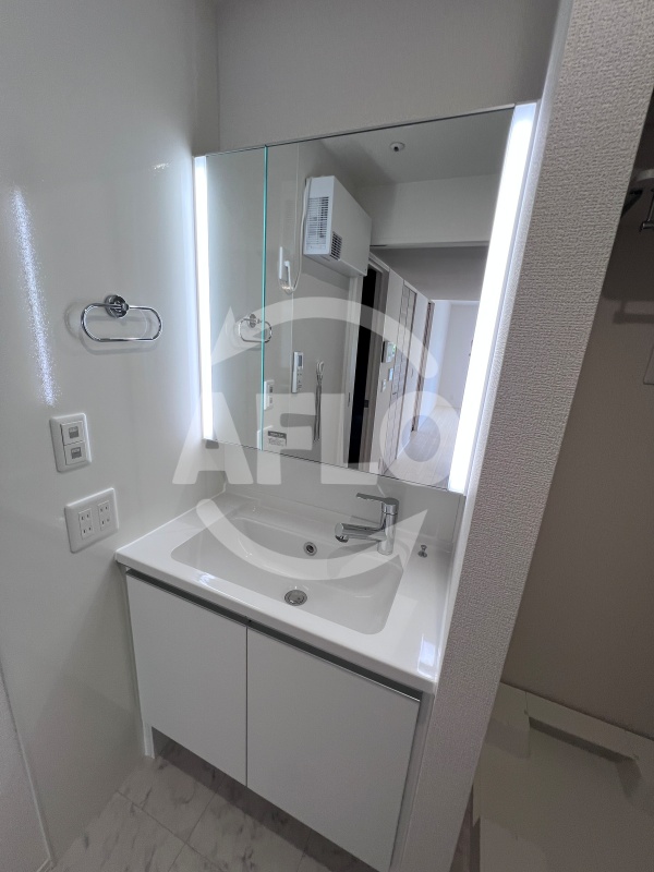 洗面設備　竹宏セレニティ晴明通　独立洗面台