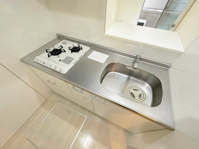 キッチン　キッチンスペースが広いとお料理がはかどりますね