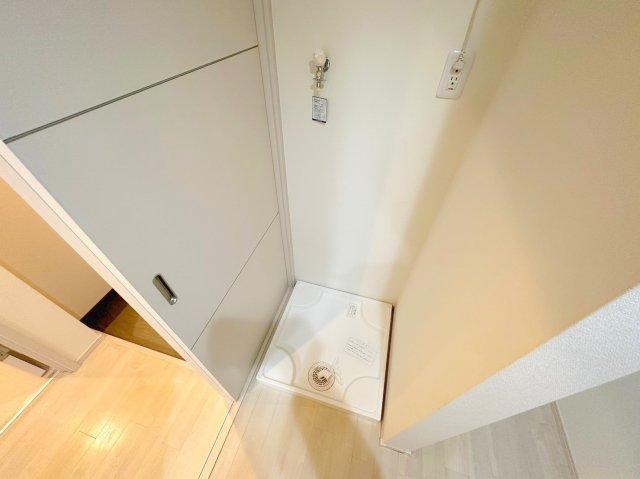 その他設備　室内に洗濯機置場があれば雨の日でも濡れる心配がございませんね