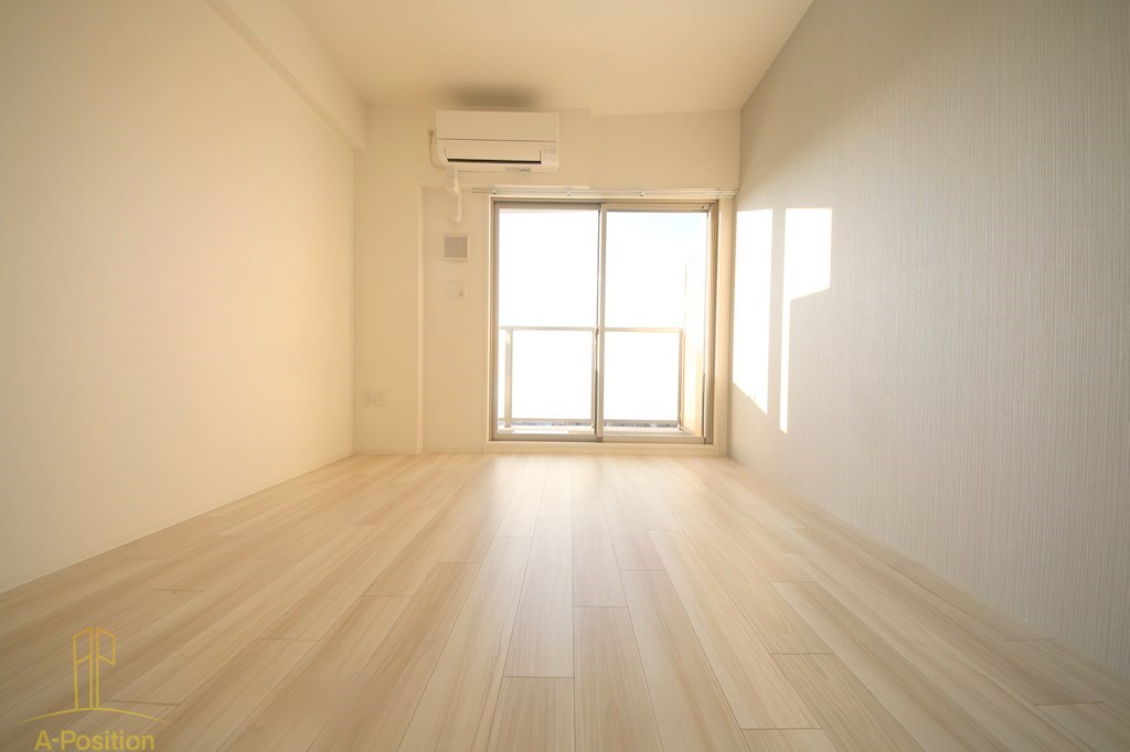 居室・リビング　セレニテ九条リアン