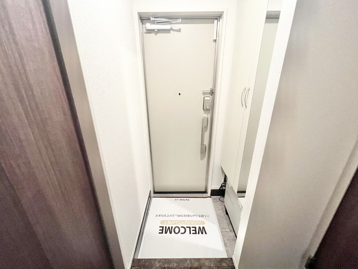 玄関　玄関の中