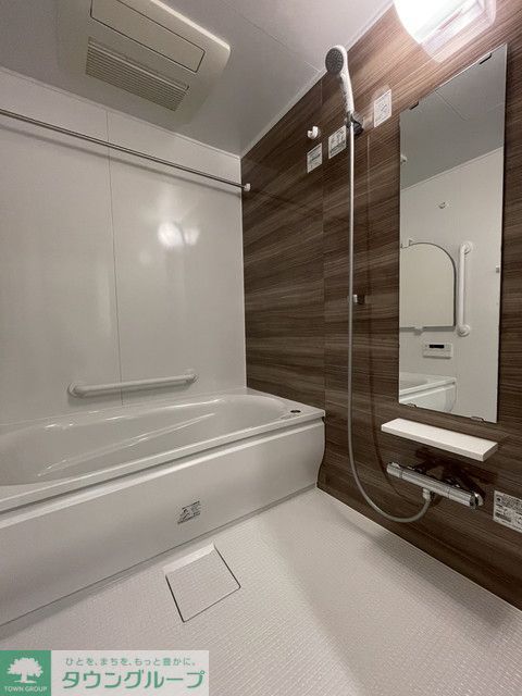 バス・シャワールーム　※写真は同タイプ住戸です。