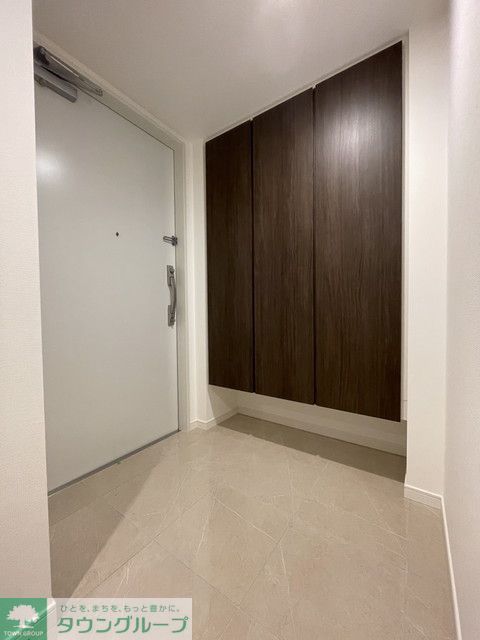 玄関　※写真は同タイプ住戸です。