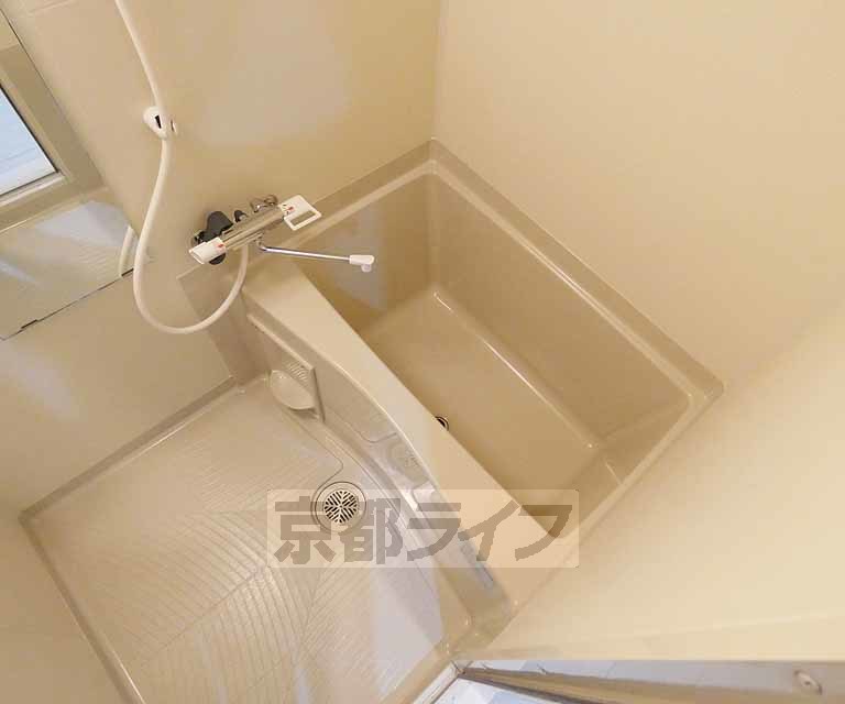 バス・シャワールーム　キレイなお風呂ですね！