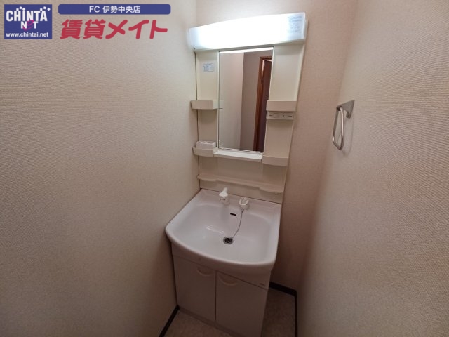 洗面設備　同型参考写真