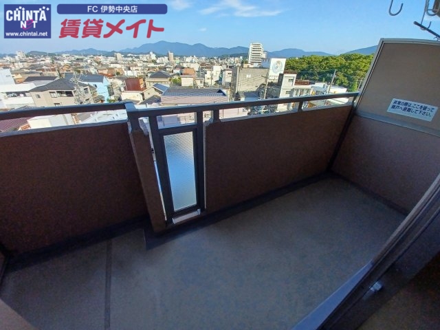 バルコニー　同型参考写真