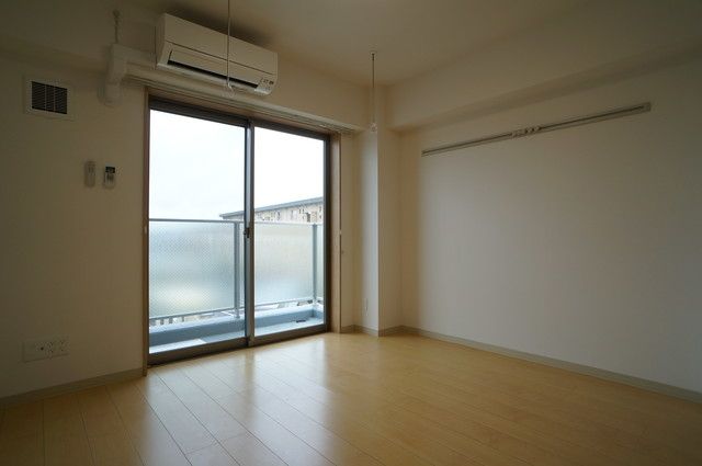 居室・リビング　参考写真　同タイプ部屋写真
