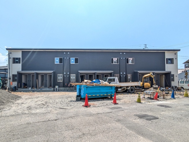 建物外観　建築中