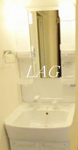 洗面設備　洗面台です。