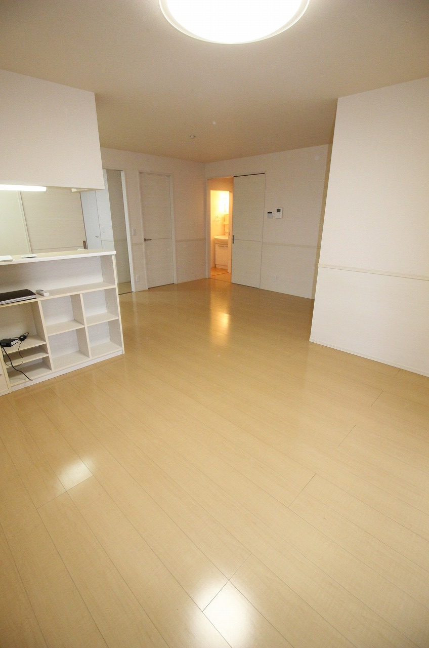 居室・リビング　別の部屋の写真です