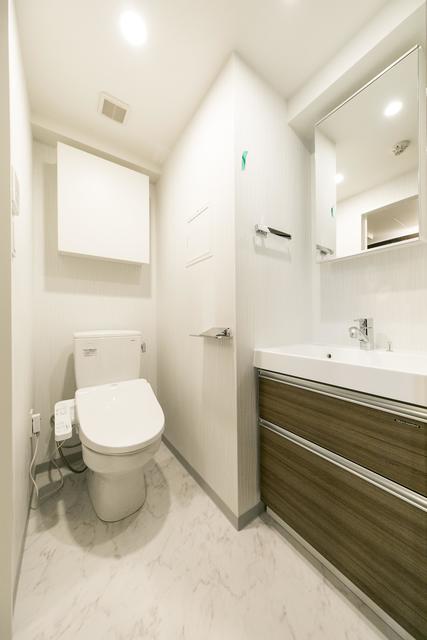 洗面設備　※写真は同タイプ住戸です。