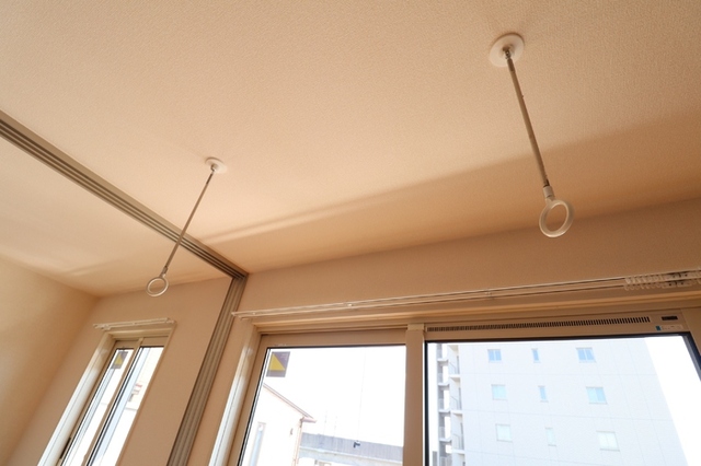 その他設備　室内物干し金物
