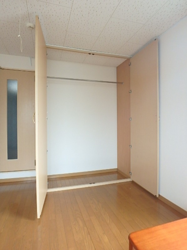 収納　図面と現状に相違がある場合には現状を優先