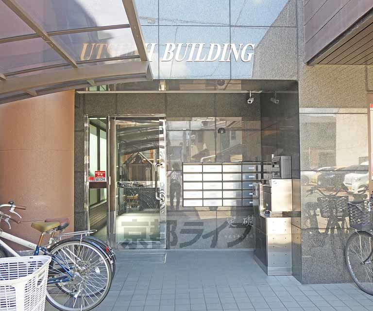その他共有部分　建物入り口です。