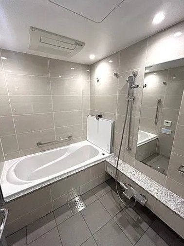 バス・シャワールーム　別タイプ部屋　参考写真です