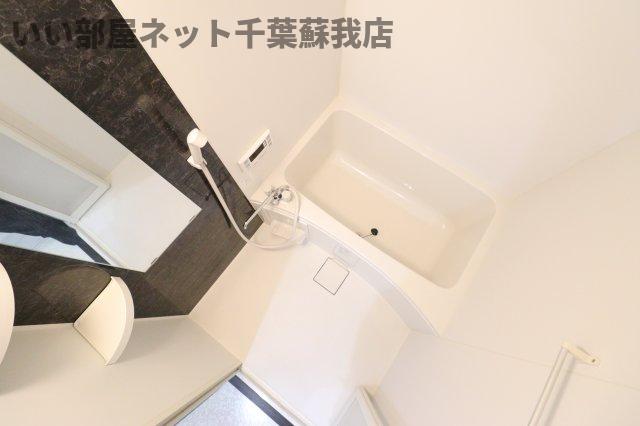 バス・シャワールーム　ゆったり過ごせるお風呂です