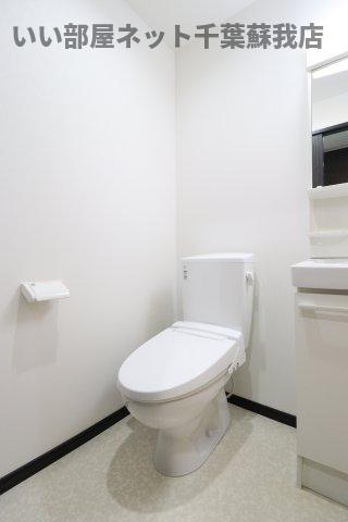 トイレ　清潔感のあるトイレです