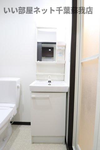 洗面設備　朝の準備に活躍する、洗面化粧台！