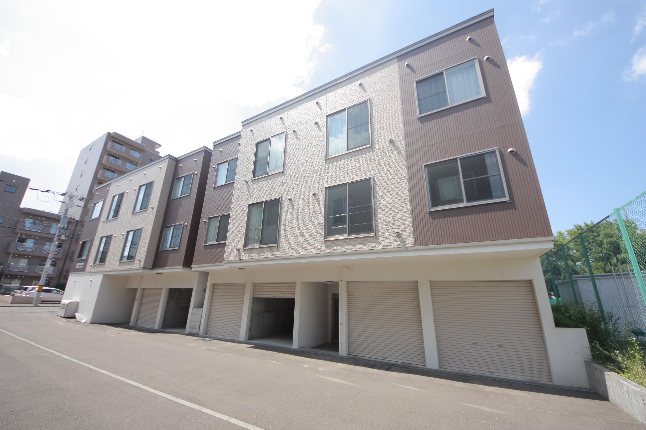 建物外観　☆物件名【サンピラー菊水】とお伝え下さい！