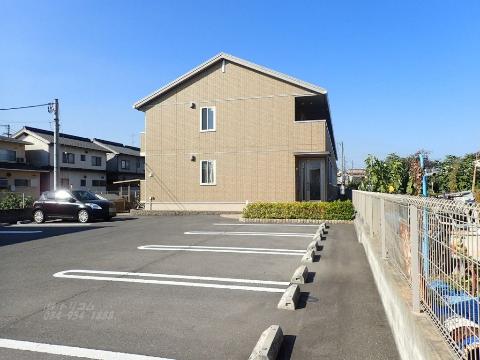 建物外観　外観写真（昼）