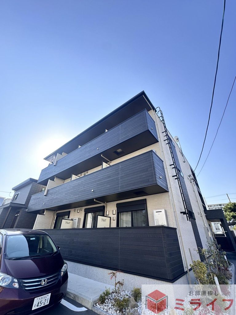 建物外観　大東建託施工で安心の品質。落ち着いた外観が魅力です。